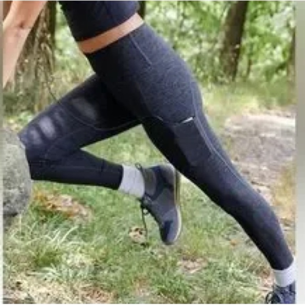 OFFLINE By Aerie The Hugger High Waisted Pocket Leggings XS Short